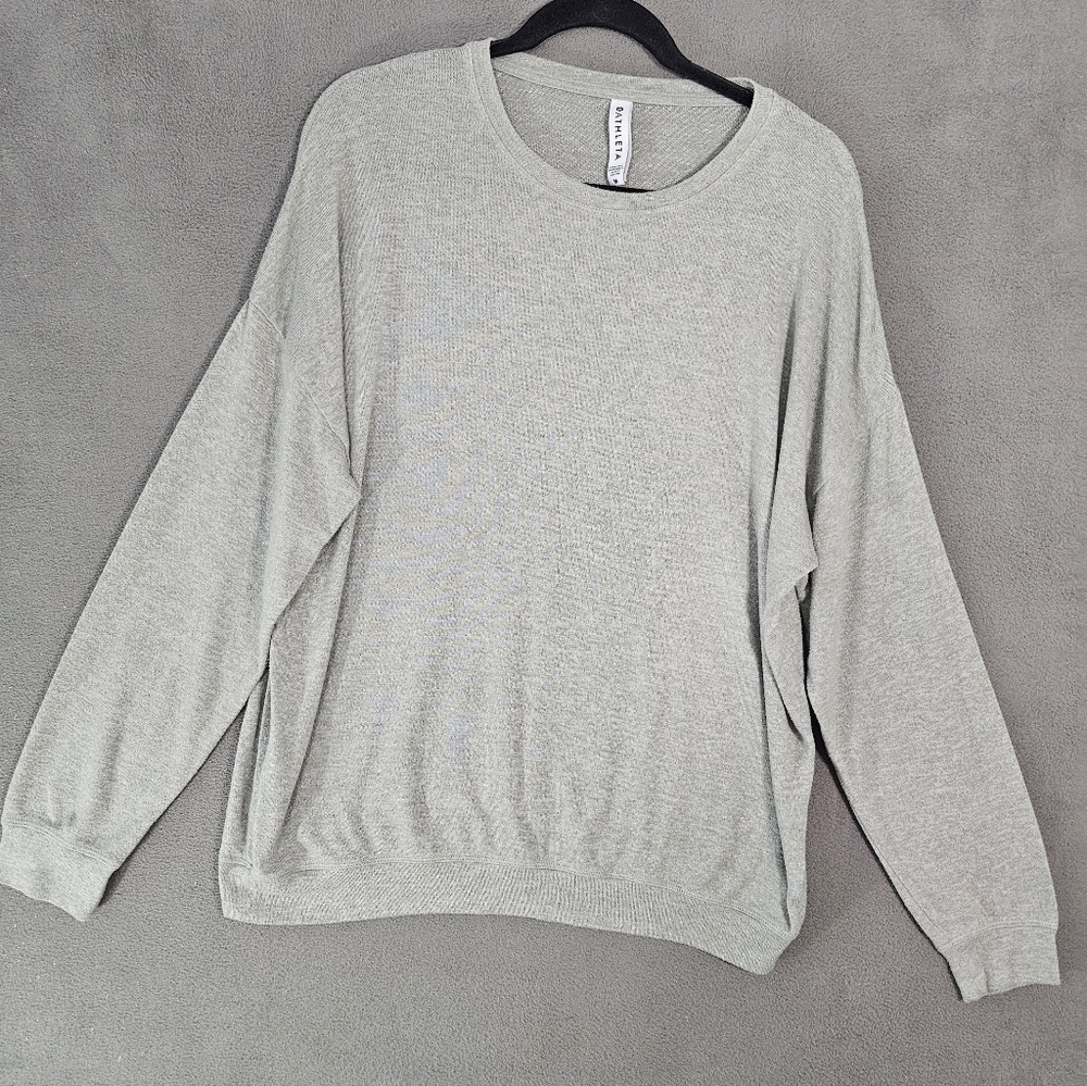 Athleta Athletic Womens Medium Shirt Gray Long Sleeve Lounge Crewneck